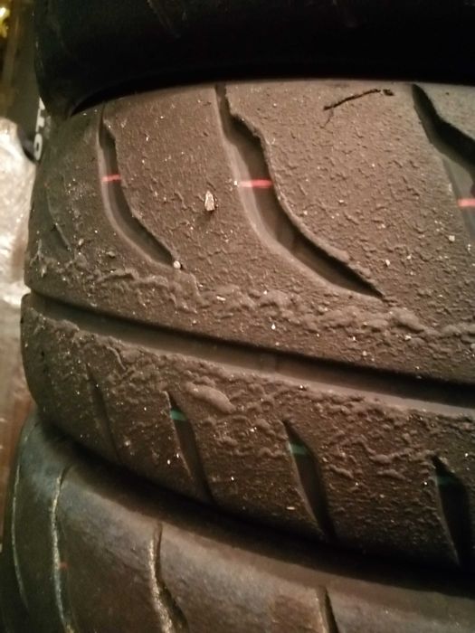 Pneus Toyo R8R  205/60r13