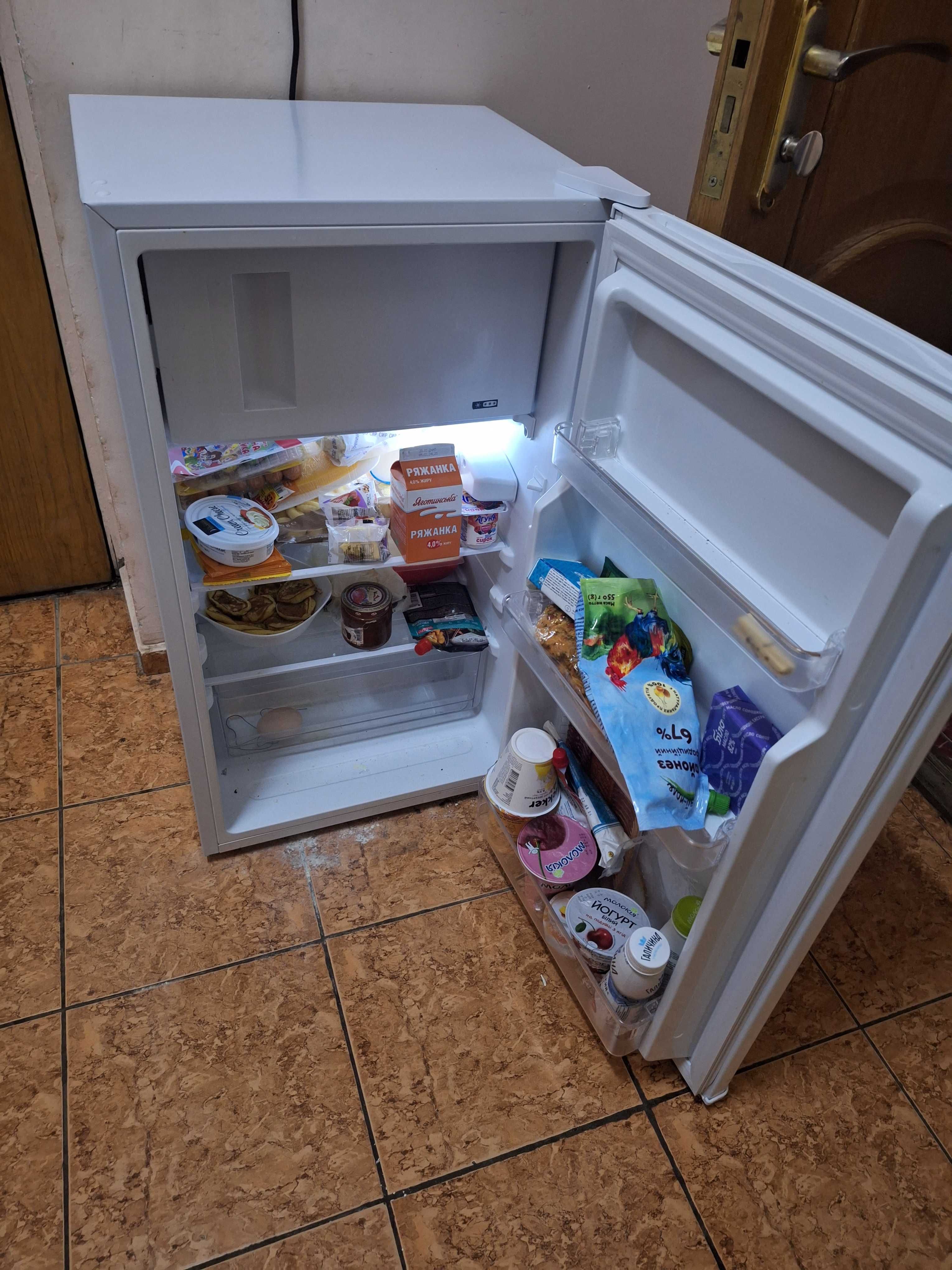 продаю холодильник VIVAX