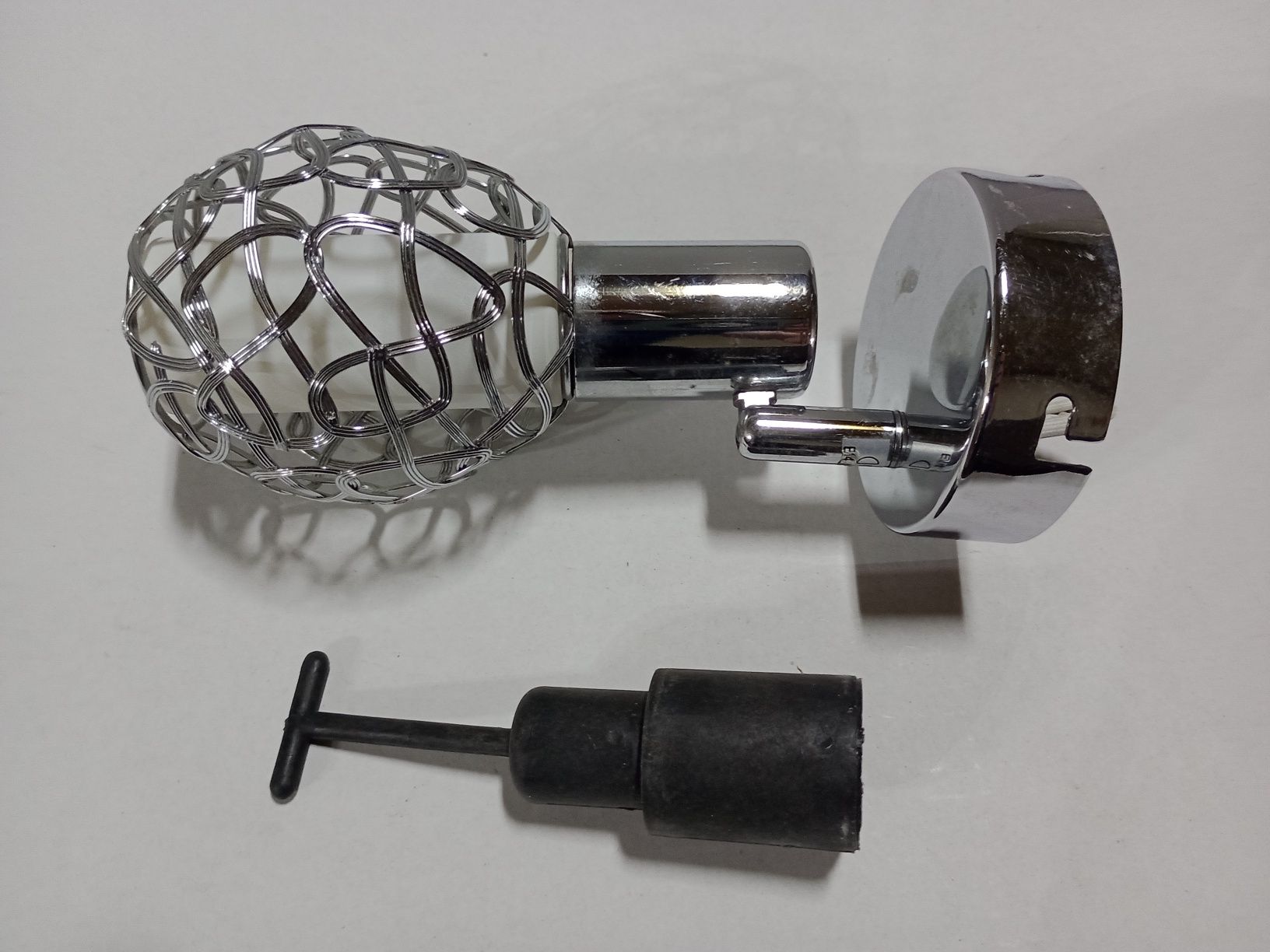 Kinkiet lampa ścienna abażur żarówka