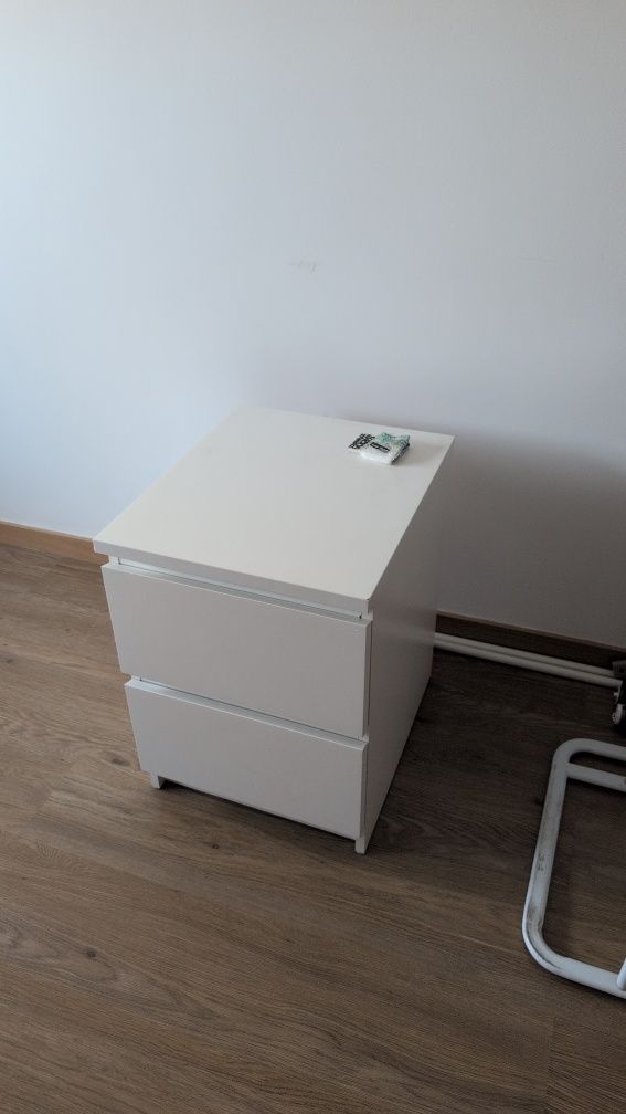 Mesa de cabeceira MALM branca