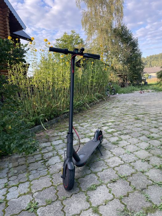 Електро Самокат Xiaomi Mi Electric Scooter Pro
