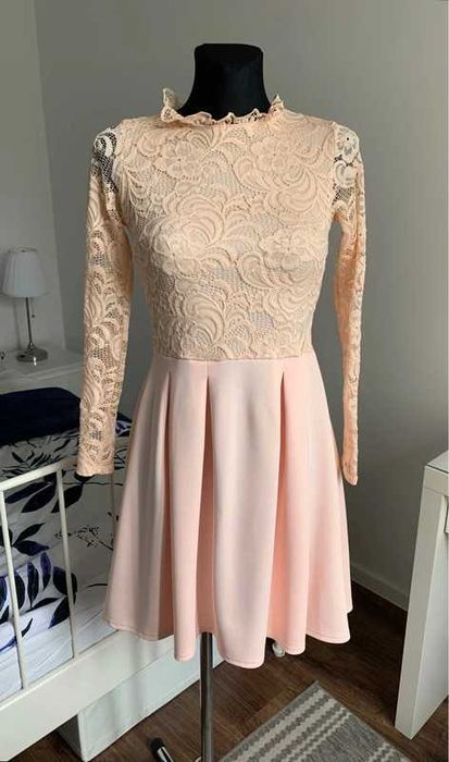 Boohoo koronkowa morelowa sukienka rozkloszowana mini 36