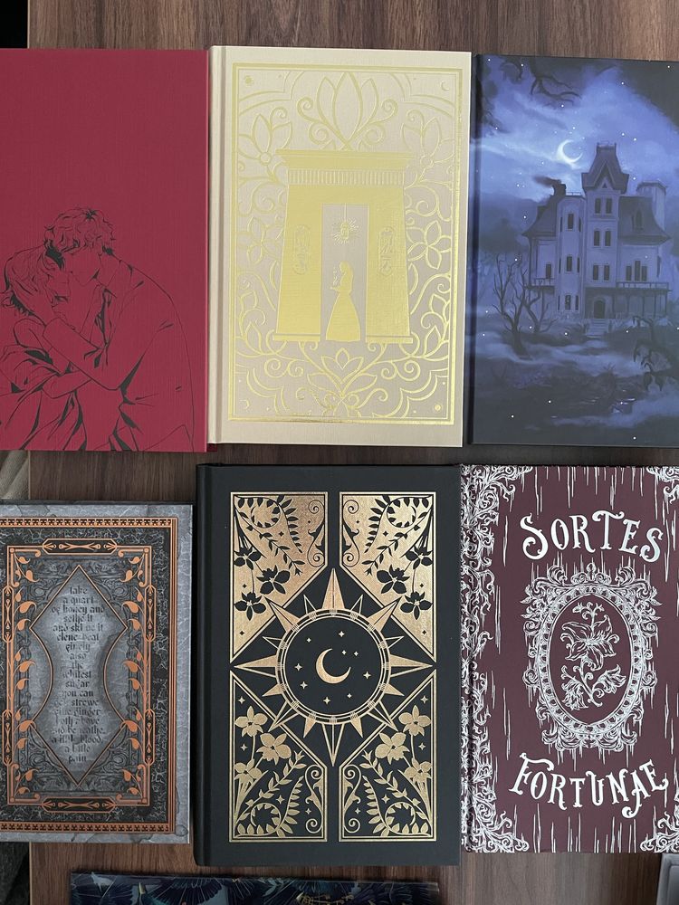 Книги з боксів FairyLoot та illumicrate