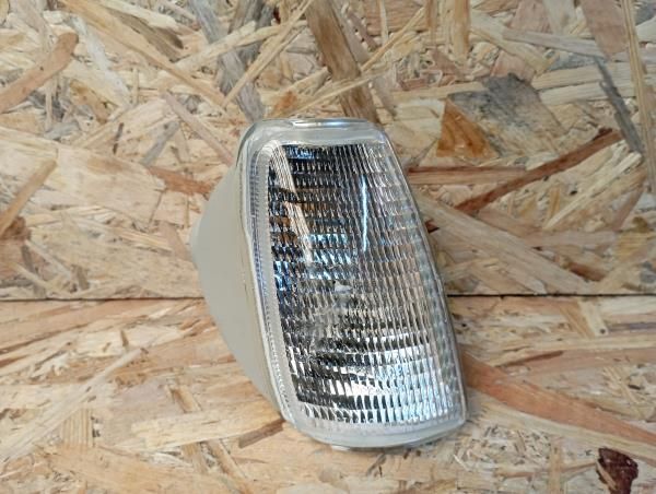 Pisca frente direito VOLKSWAGEN Polo (86C, 80)