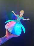 Interaktywna tańczącą grająca lampka projektor Elsa Frozen Kraina Lodu