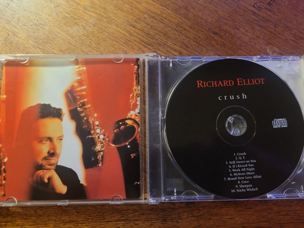 CD Richard Elliot Crush 2002 Ltd