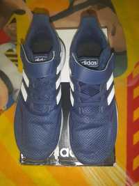 Buty sportowe Adidas dla chłopca rozm. 33