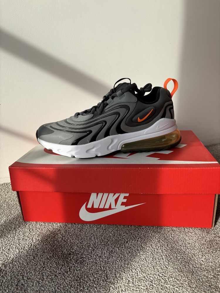 Nike Air Max 270 React ENG (GS)