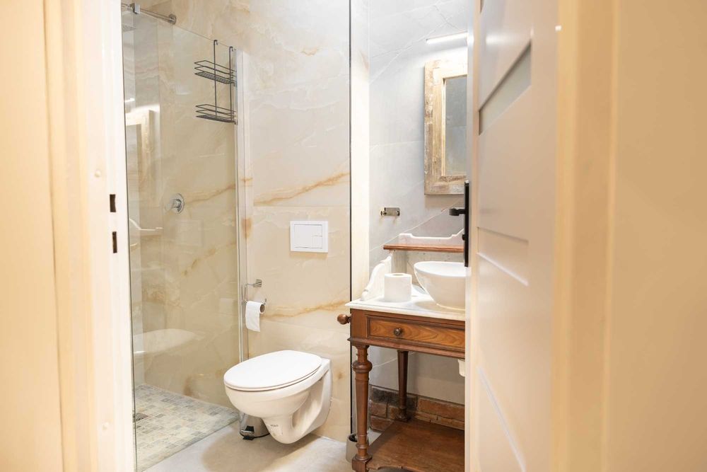 Budynek na wynajem w centrum Bydgoszczy 1300m^2 szkoła, biura, nocleg