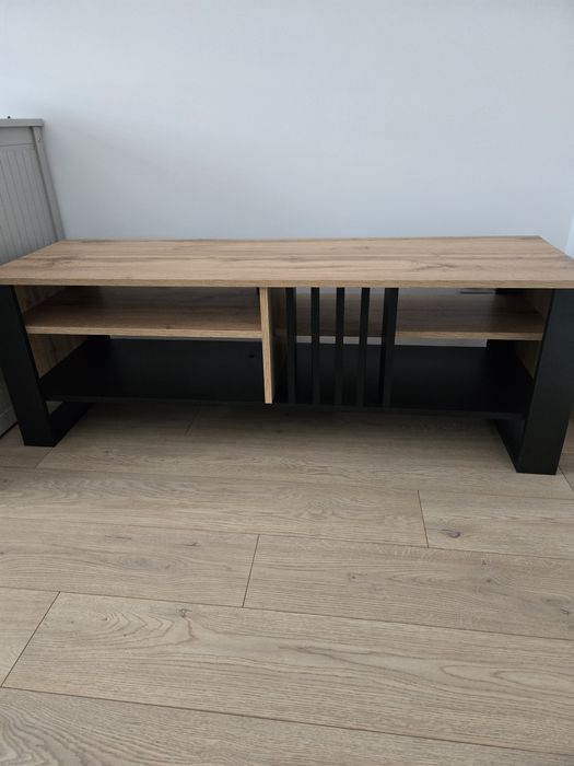 Szafka pod telewizor