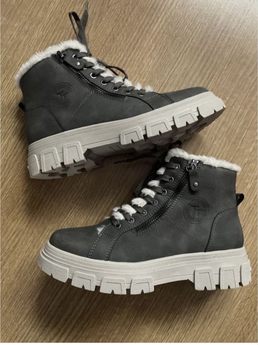 Зимові утеплені стильні черевики tom tailor 24,5 см