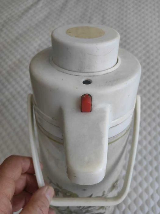 termos turystyczny z pompką z PRL sprawny