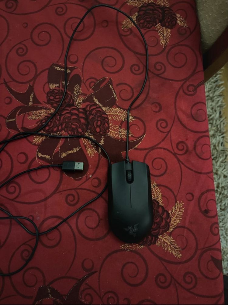 Rato Razer abyssus essential