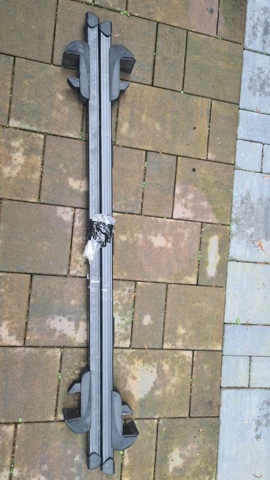 Bagażnik dachowy na relingi