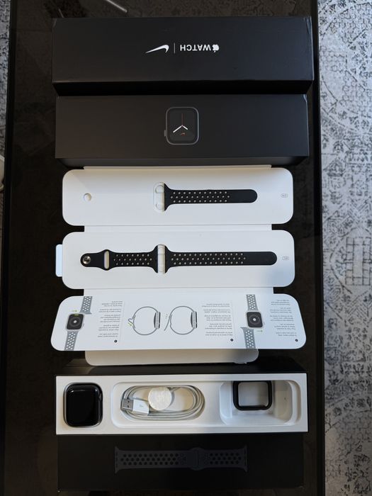 Apple Watch 5 series Nike 44mm