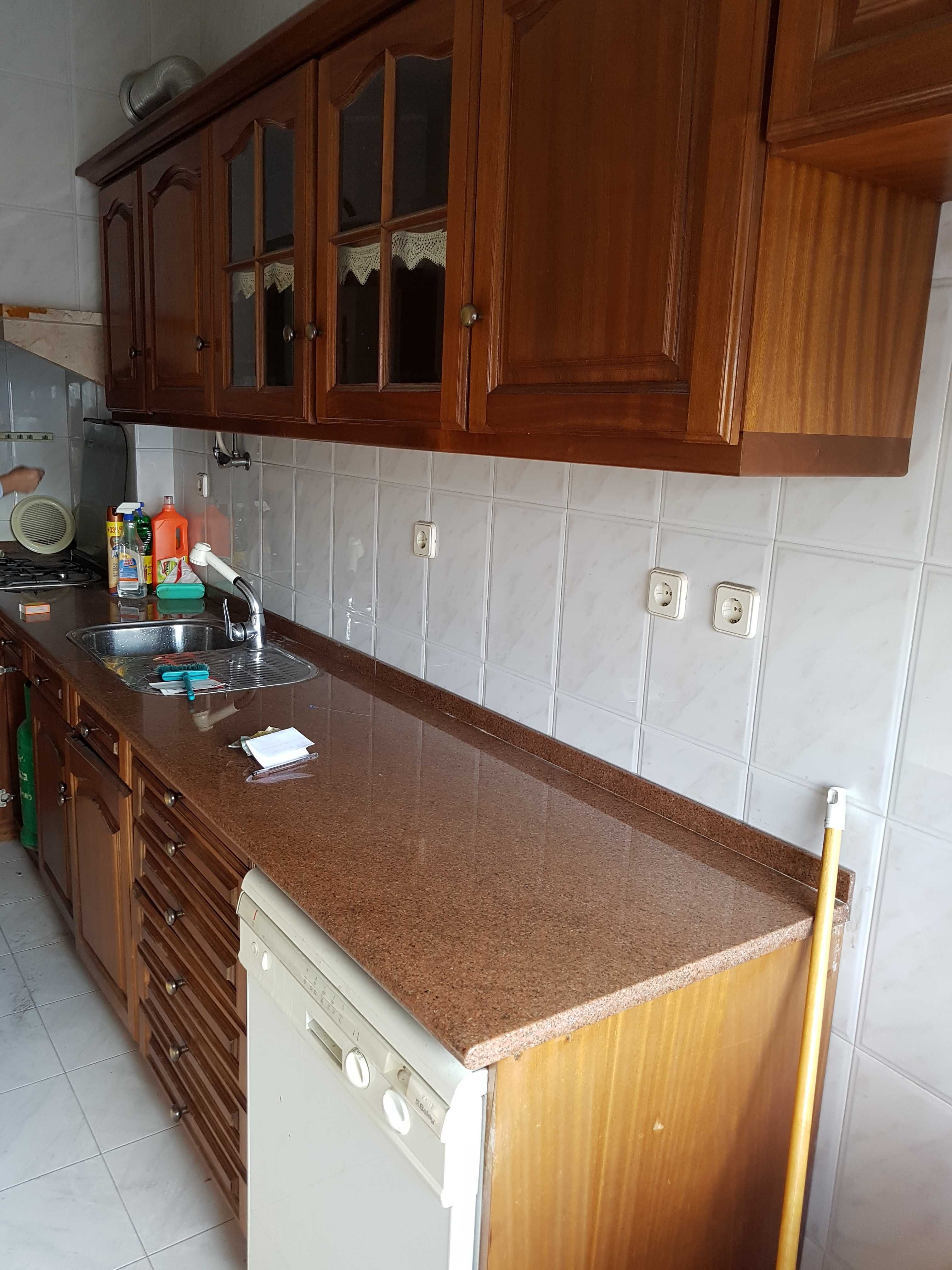 Arrendo T2 no Centro da Amadora