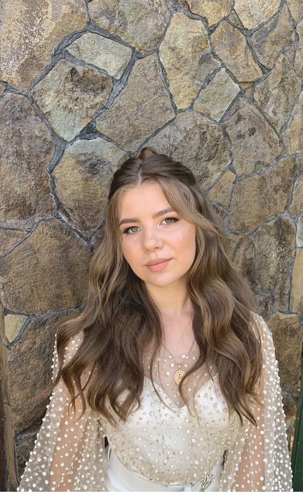 Платя нарядне