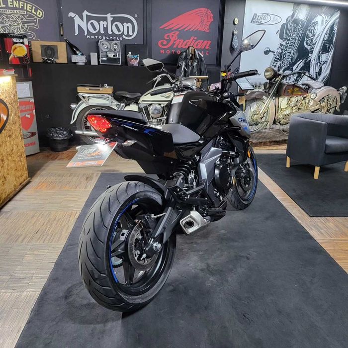 CF Moto NK 650 / 2025