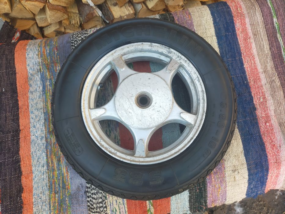 Колеса на скутер r10 та r12. Резина та диски . Моторозборка. Запчаст.