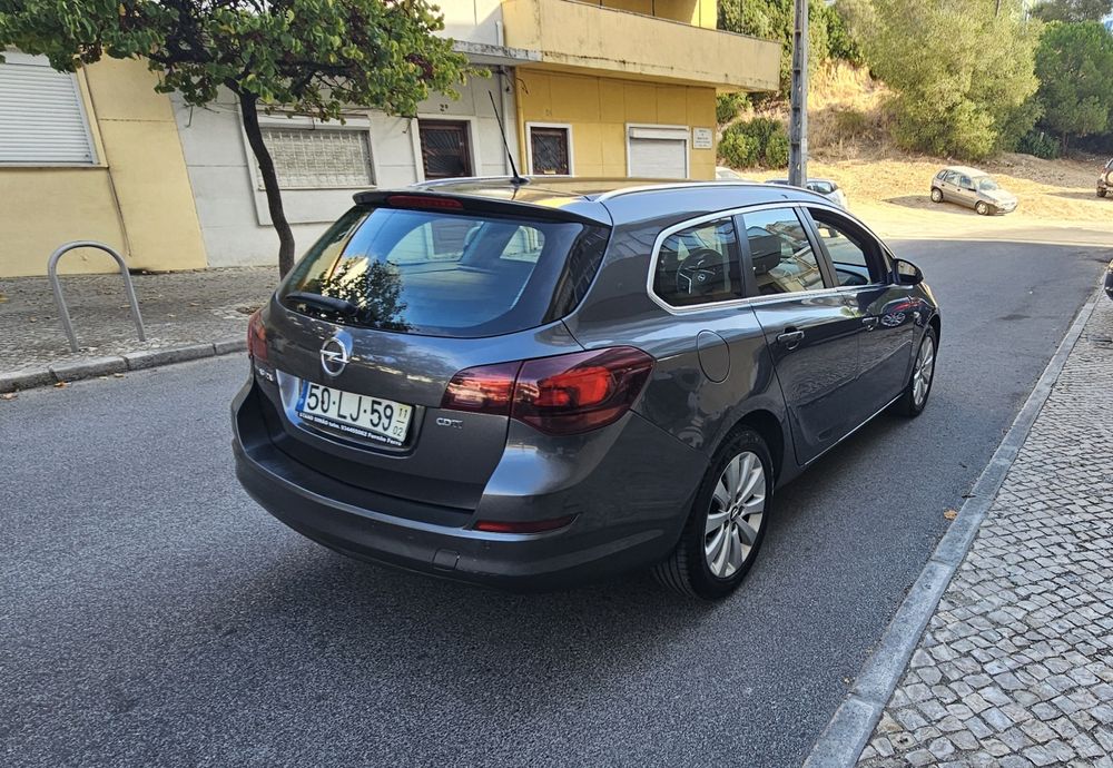 Opel Astra 1.7 CDTi 125cv ANO 2011 Tem 250.000KM