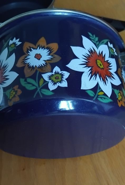 Tachos,panelas, caçarolas em esmalte pouco uso!
