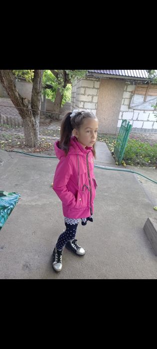 Куртка  на дівчинку демісезонна