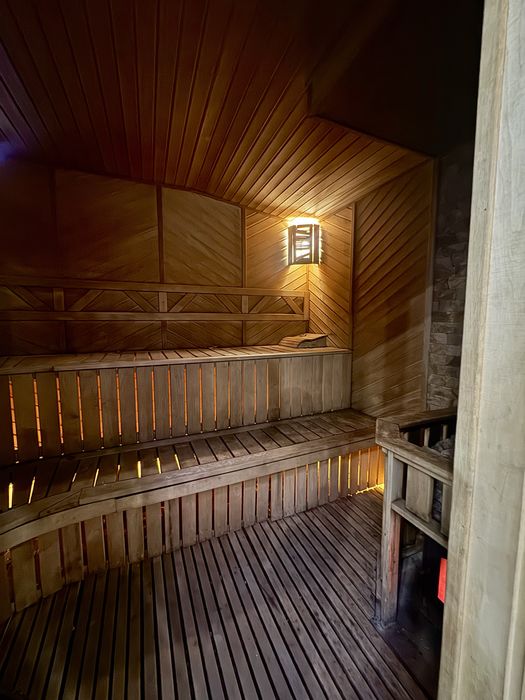 Аренда дома с бассейном . Посуточно