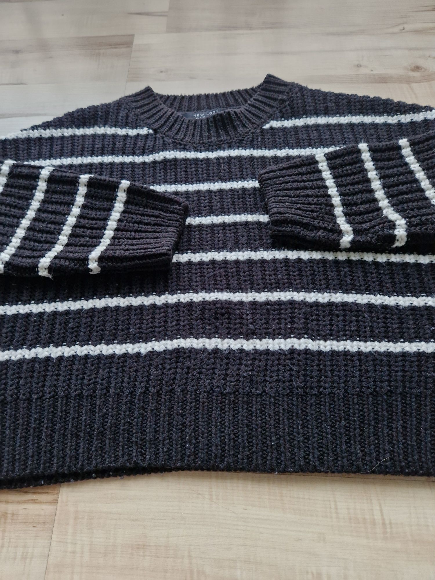 Sweter w paski biało-czarne roz.164-170 New Look