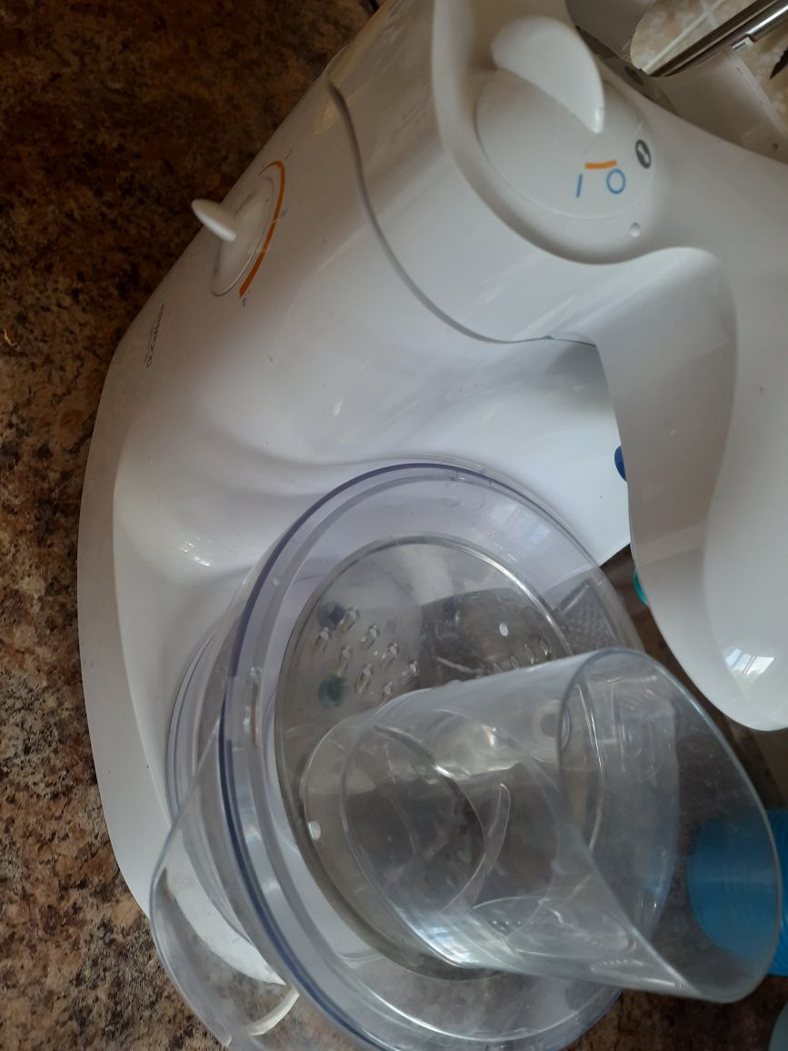 Продаю кухонний комбай Kenwood Cuisine KM 100