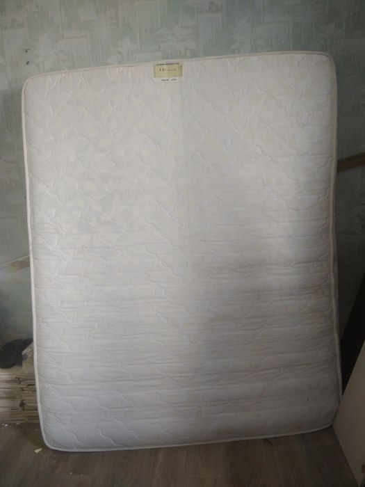 матрац. 160х200см. В наявності 2 штуки. Недорого. 499 грн 1 шт