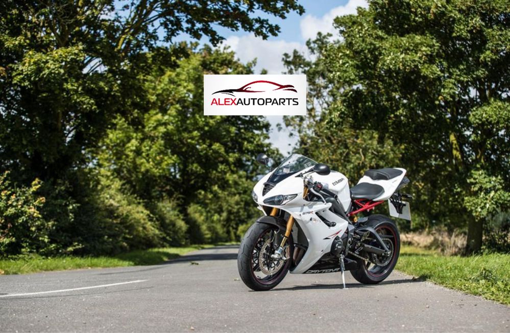 Triumph Daytona 675 2013- Пластик/Колесо/Бак/Та інші зпч...