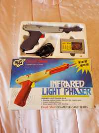 Consola chinesa com jogos e pistola laser