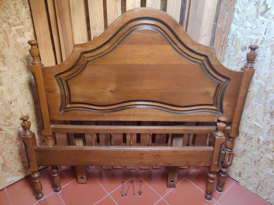 Cama de casal com estrado