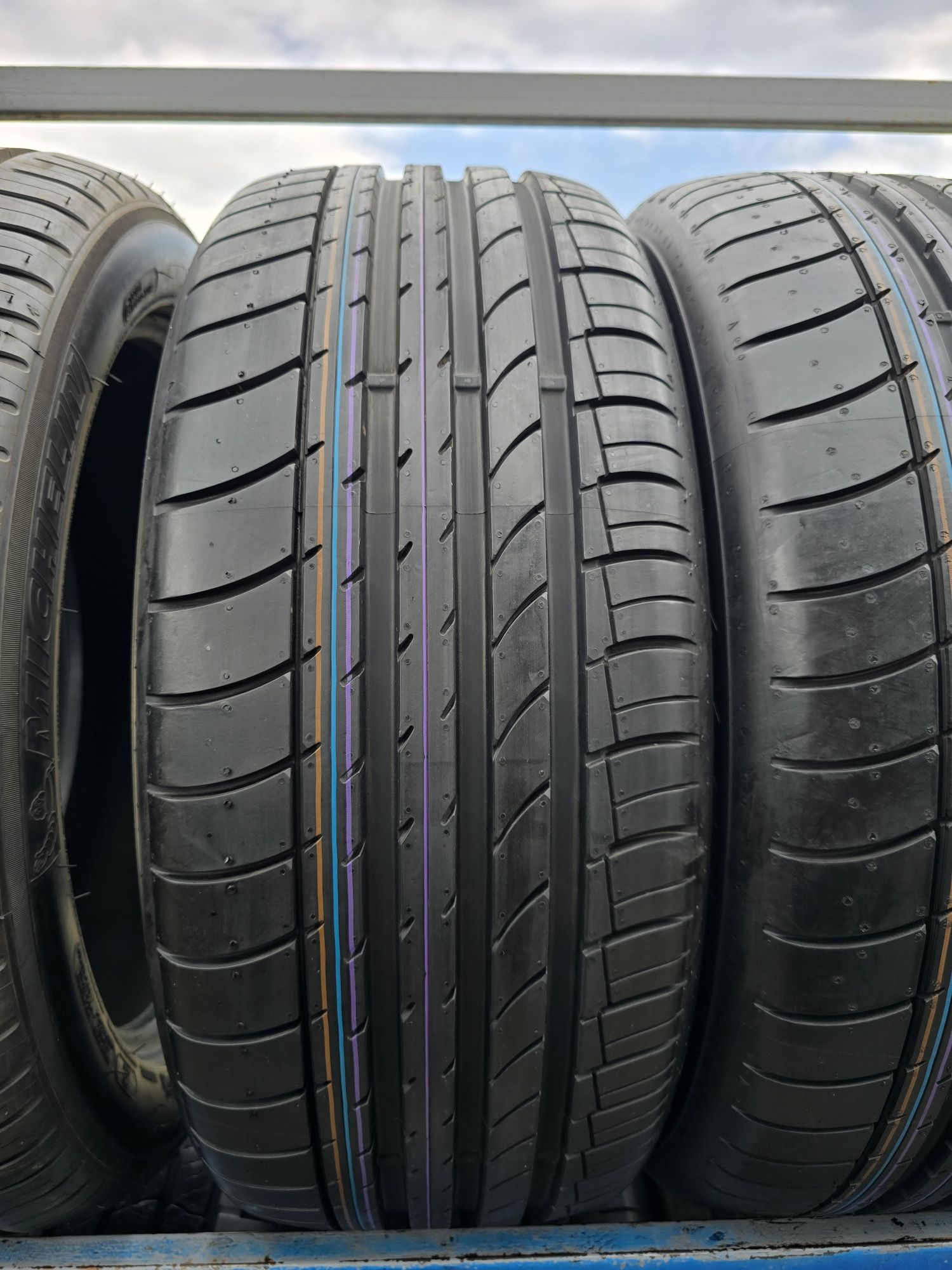 Шини 235 50 18 Dunlop Нові