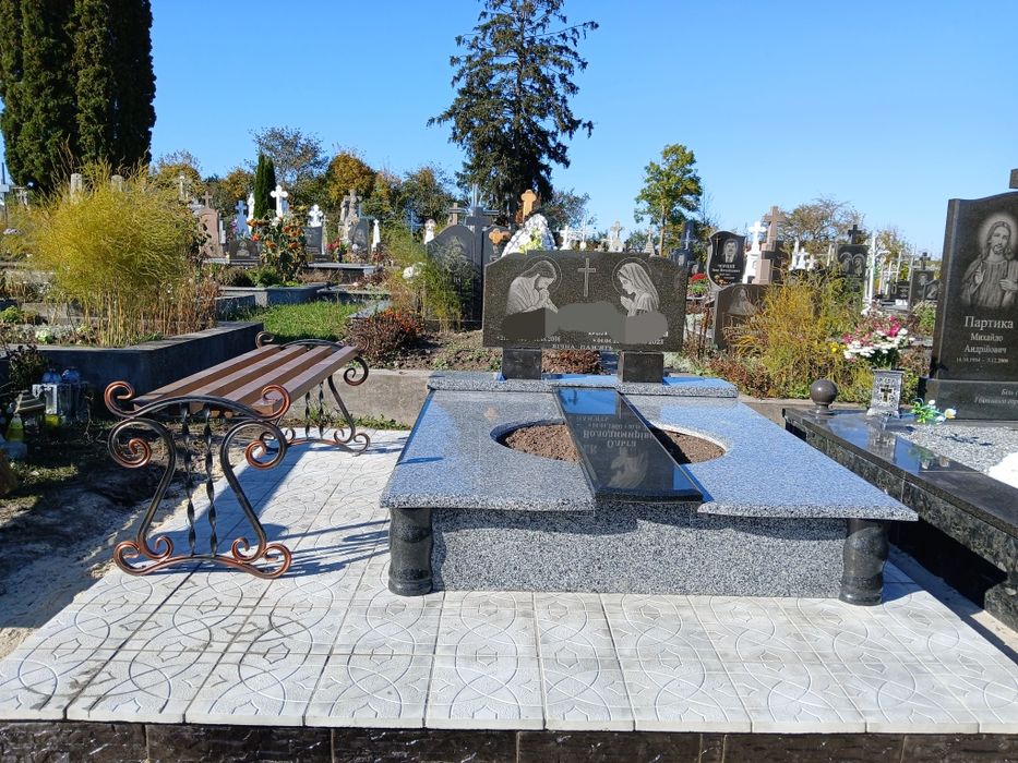 Гранітні лампадки та виготовлення пам'ятників