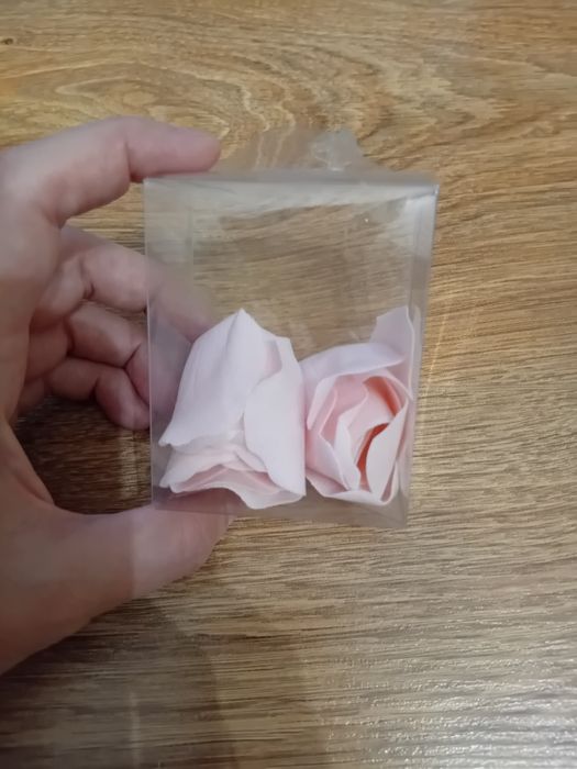 2 różyczki róże płytki z mydełka mydło 

Zapraszam do tworzenia zestaw
