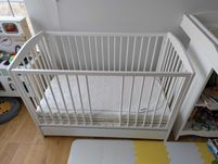 Łóżeczko z szufladą Klupś Henry 120 x 60 + materac
