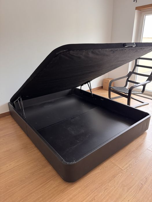 Cama de casal 160×200 cm com arrumação