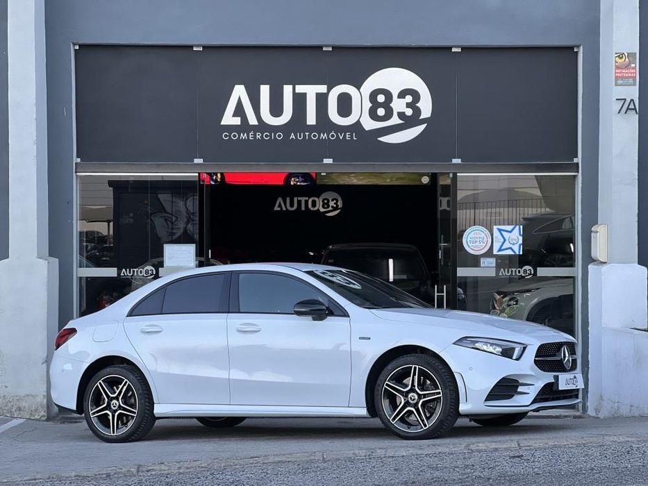 Mercedes-Benz A 250 Limousine e AMG Line