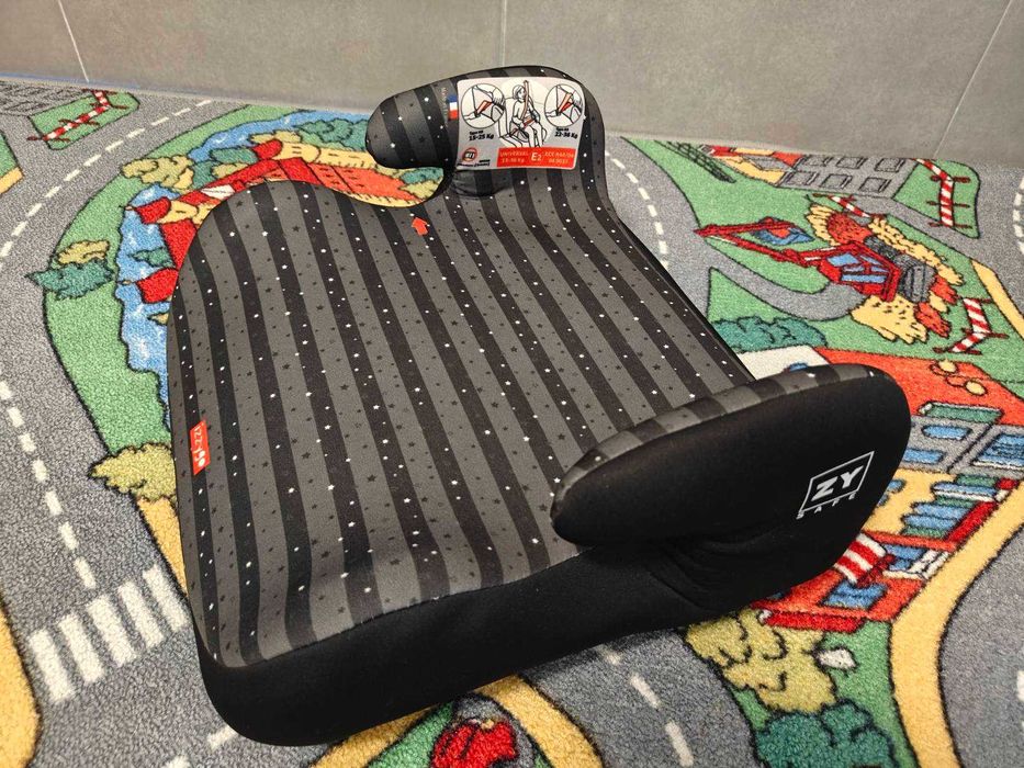Assento Auto Elevatório Zippy Safe R44/04 - Bom Estado, Leve e Seguro
