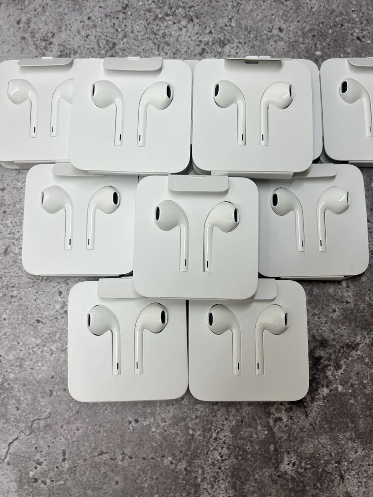 Оригінальні навушники Apple Earpods