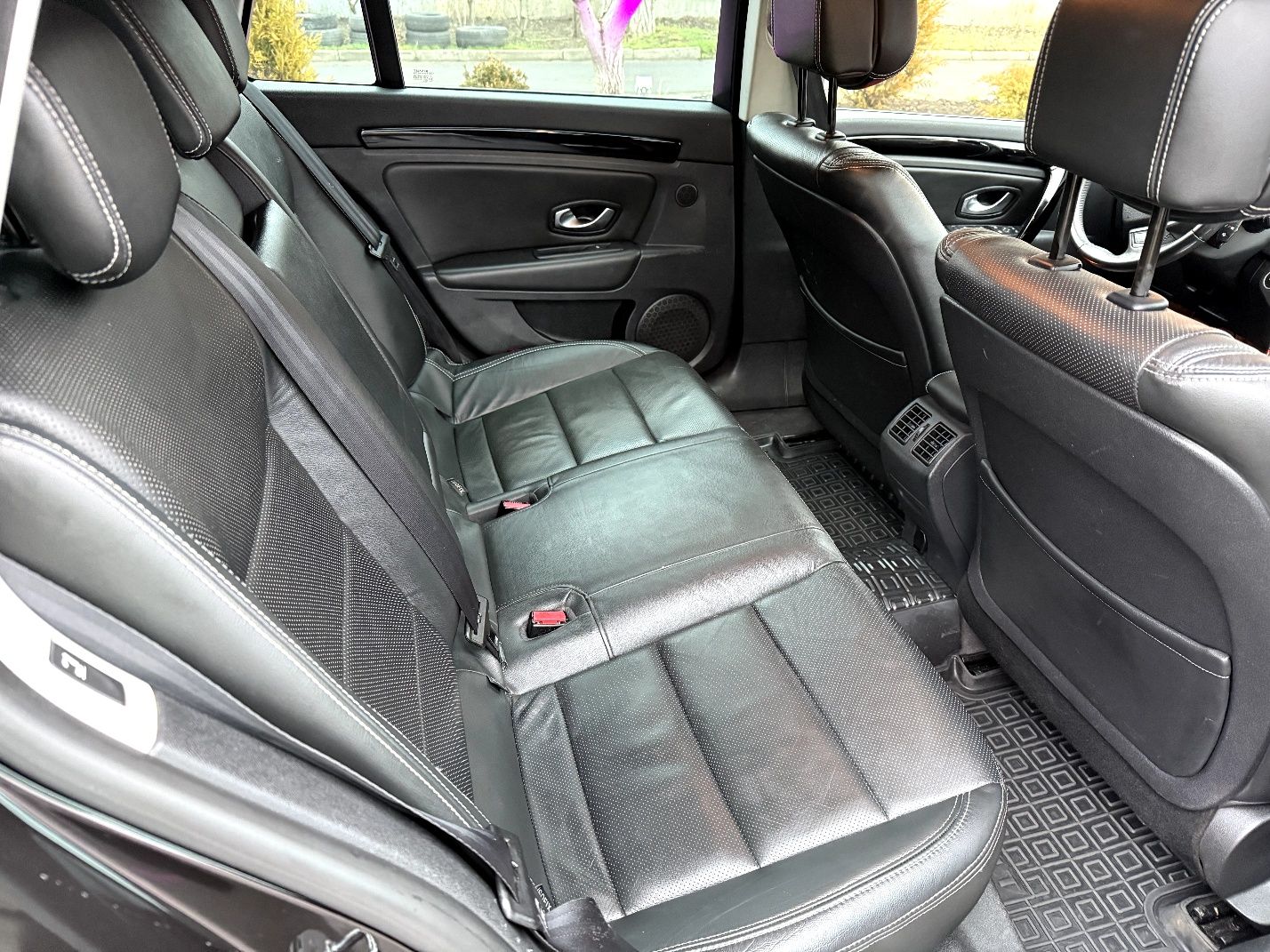 Renault Laguna initiale paris 2.0 дизель