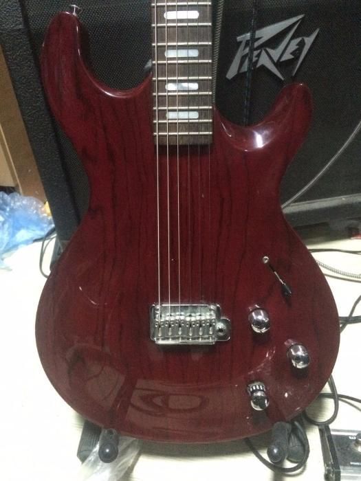 Моделирующая гитара Line 6 Variax700 (Japan)