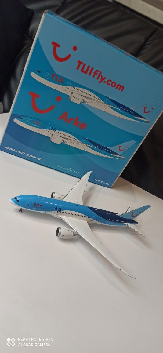 Model kolekcjonerski Boeing 787-8 TUI 1:200