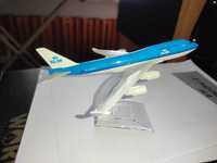 Nowy metalowy model B 747