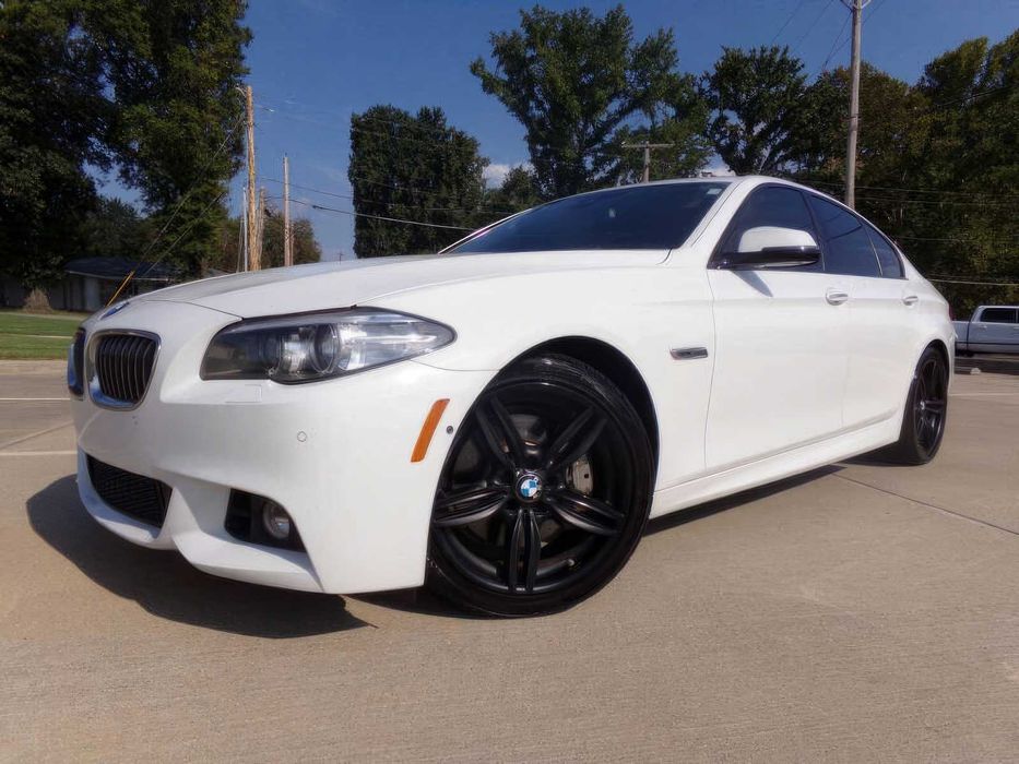 BMW 5 Series 535i      2016