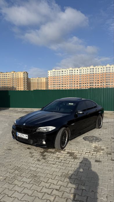 Продам Bmw f10 528i
