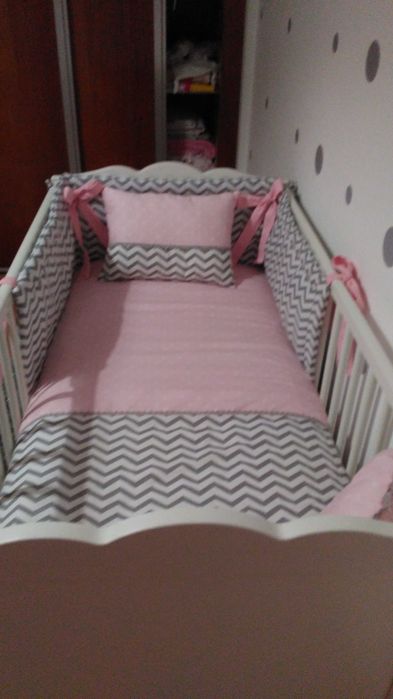 Cama Branca Bebé Ikea com colchão