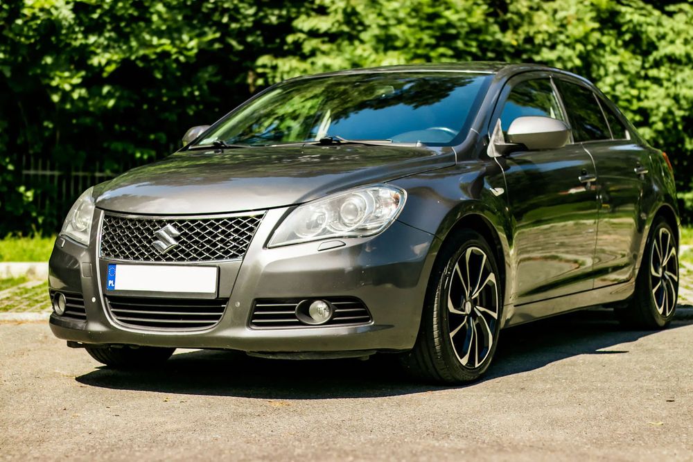 Suzuki Kizashi Suzuki Kizashi 2.4 4x4 | Automat | Skóra | Xenon |