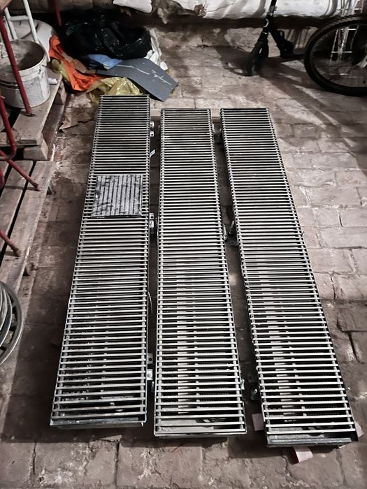 Grzejnik kanalowy podlogowy